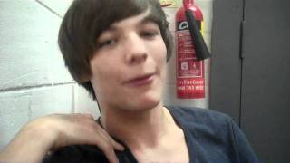 One Directions Louis Tomlinson tells Sugarscape his love secrets [upl. by Rusty]