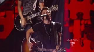 Dvicio  Latin American Music Awards  Telemundo  Enamorate [upl. by Renmus]