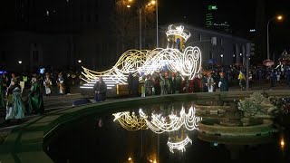 Three Kings parade to celebrate the Epiphany delights crowds in Madrid [upl. by Ligetti]