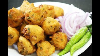 Moong dal ke pakode  Crispy and tasty pakode  मूंग दाल पकोड़ा [upl. by Benita194]