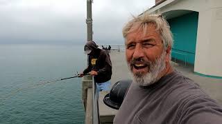 How to Fish Southern California Piers Huntington Beach Pier Fishing [upl. by Petrick]