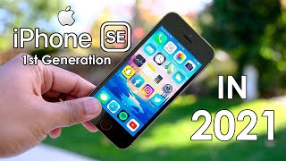 Using Apple iPhone SE 2016 in 2021  Review 🔥 [upl. by Littman68]