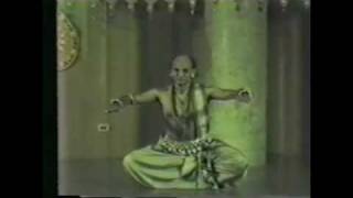 Guru Kelucharan Mohapatra  Mangala Charan  Manikya vina [upl. by Ttoile]