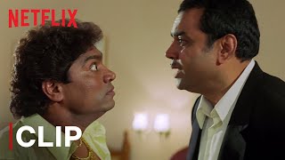 Chota Chattri Comedy Scene  Paresh Rawal VS Johnny Lever  Awara Paagal Deewana  Netflix India [upl. by Lombard963]