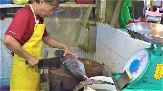 Amazing Fish Cutting Skills Singapore Street Food in Geylang Serai Wet Market [upl. by Hainahpez]