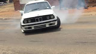 325i BMW multivalve spinning [upl. by Corrine64]