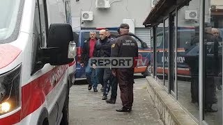 Seanca për abuzuesit me ndërtimet në Durrës polici i arrestuar përfundon në urgjencë [upl. by Edia468]