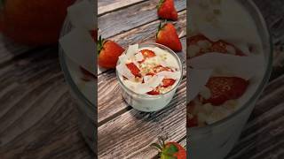 Fresas con crema saludables postre saludable recetas faciles [upl. by Hcirteid]