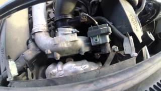 Mercedes OM642 Turbo Actuator Movement [upl. by Thorwald382]