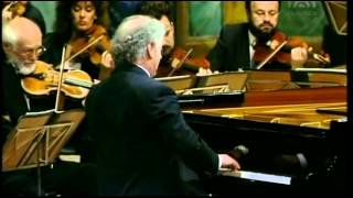 Mozart Piano Concerto Nr 13 C KV 415 Daniel Barenboim Piano amp Conducting Vienna philharmonic [upl. by Anyl310]