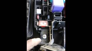 Replacing 120 amp altenator fuse 2004 Toyota camry [upl. by Adrell767]