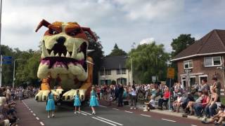 Bloemencorso Lichtenvoorde 2016 De Lummels  Brutus [upl. by Noedig311]