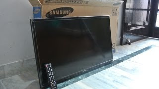 Samsung 32 inch Series 4 4003 TV Unboxing  The Inventar [upl. by Dennet]