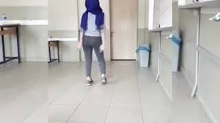 Hijab Twerking 🍑😍 [upl. by Nnelg]