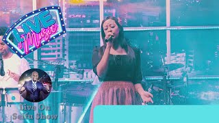 የጊዜው ተወዳጅ ዜማ ኤደን አይሸሽም  ፈራ ተባ  Live Performance Seifu on Ebs [upl. by Atiseret]