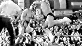 Titanes en el Ring 1988  008 El Gran Sullivan vs Julio Cesar [upl. by Teevens]