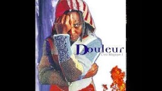 Douleur  Mbaki Lyrics LyricsParoles [upl. by Rafter415]