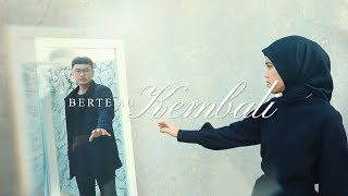 BERTEMU KEMBALI  RESSA FEAT KOZU Dipopulerkan Melly Goeslaw amp Nike Ardilla [upl. by Nnaik]