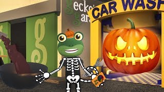 Halloween  Geckos Garage  Trains for Children  Train Song  Moonbug for Kids [upl. by Latrina]