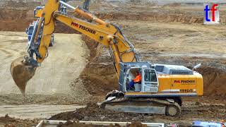 LIEBHERR R 964C Excavator  Bagger beim Buddeln Germany 2017 1 [upl. by Nomla]