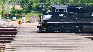 12 Track Gated Railroad Crossing Trains In Harriman Tennessee [upl. by Rives]