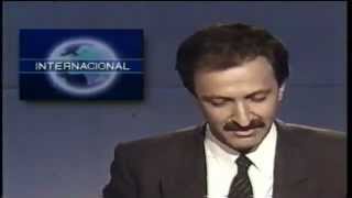 Paco Lobatón presenta Teledía el primer informativo de Canal Sur TV 28021989 [upl. by Saval]