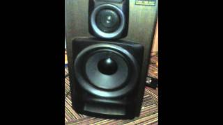 Aiwa 3way twin duct bass reflex speaker system [upl. by Eehtomit428]