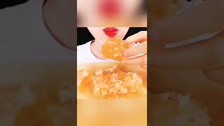 RAW HONEYCOMB MUKBANG ASMR EATING SOUNDS shorts eatingsounds mukbang [upl. by Eddy890]