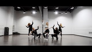 WENGIE ft MINNIE of GIDLE EMPIRE Dance Practice [upl. by Ybeloc]