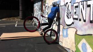 Hilarious Fixed Gear Bike Fail [upl. by Anirat]