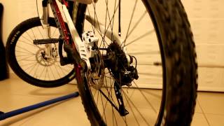 How to straighten a disk brake rotor [upl. by Purdy]