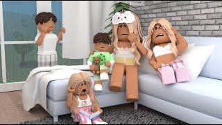 THUNDERSTORM HITS BLOXBURG WE HAD A POWER CUT WITH VOICES RP Roblox Bloxburg Roleplay [upl. by Belsky61]