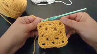 Crochet a granny square using the magic circle [upl. by Erleena]