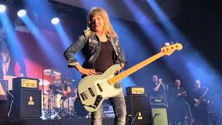 Can the Can Suzi Quatro House of Culture Helsinki Finland 4 Dec 2023 [upl. by Eirod939]