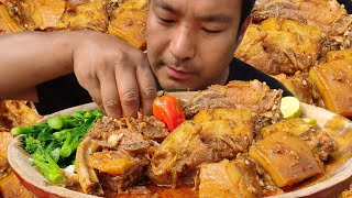 Eating delicious pork curry in Naga style  spicy stinky beans chutney  kents vlog [upl. by Vin650]