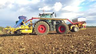 Fendt 939 Black Beauty  combiné de semis Alpego et trémie frontale Alpego ASF  ETA La Louvière [upl. by Naida]