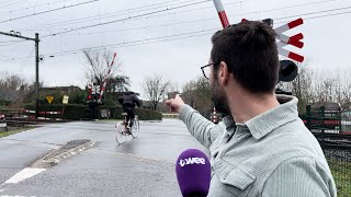 ProRail waarschuwt voor door rood licht rijden bij spoorwegovergang waar al meerdere doden vielen [upl. by Awuhsoj346]