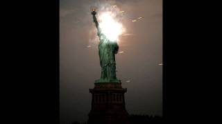 After Effects  Explosion of the statue of Liberty [upl. by Nizam502]