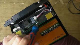 Batterieguide  LiFePo4 30Ah12V vorgestellt aufgeschraubt und ein erster Test [upl. by Llenyl]