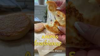 Cómo Hacer Arepas con Queso Perfectas  Receta Colombiana Tradicional para Celebrar la Independencia [upl. by Dnalra]