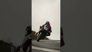 Hillier chases Davey at Kate’s 👊  Isle of Man TT Races [upl. by Allsopp]