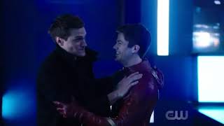 The Flash 4x23Team Flash finally defeats DevoeRalph is backCecile says her water broke [upl. by Kirshbaum]