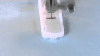 SINGER® SIMPLE™ 3221 Sewing Machine Buttonhole [upl. by Stephannie]