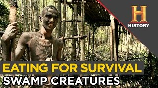 Surviving the Swamp Eating Lizard Monkey and Snail  Special Forces [upl. by Calderon]