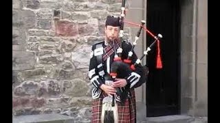 Scottish Piper Playing Bagpipes Music Stirling Scotland [upl. by Fritzie]