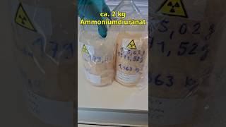 Natriumdiuranat im Uranglas chemie nuklear uran [upl. by Norved]