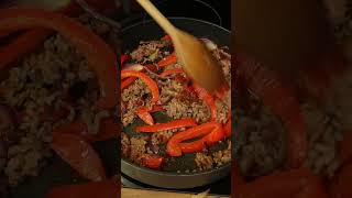 SHORT INTRO TO ITALIAN CHILLI CON CARNE [upl. by Nifled715]