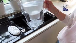 Brita Wasserfilter in Betrieb nehmen mit Maxtra Wasserkatusche [upl. by Arraik950]