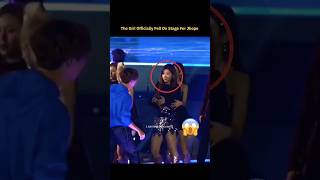 Itzy chaeryeongs reaction to show jhope 😎😏 pls like amp sub btsshortsshortsbtseditsbtsforever [upl. by Ehtiaf]