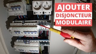 Comment ajouter un disjoncteur modulaire [upl. by Imoyik]